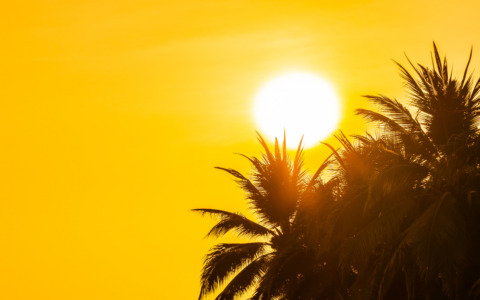Il caldo prolunga la stagione delle piscine