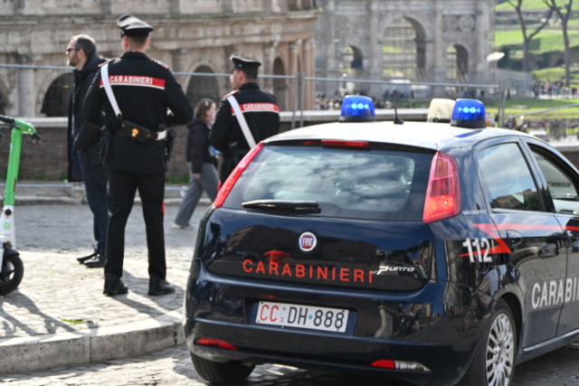 Controlli a Marmirolo, 27enne denunciato per droga