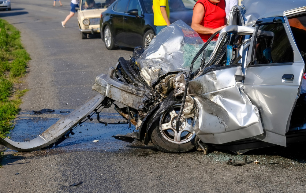 Drone caduto vicino a un taxi, ferito il segretario Pd