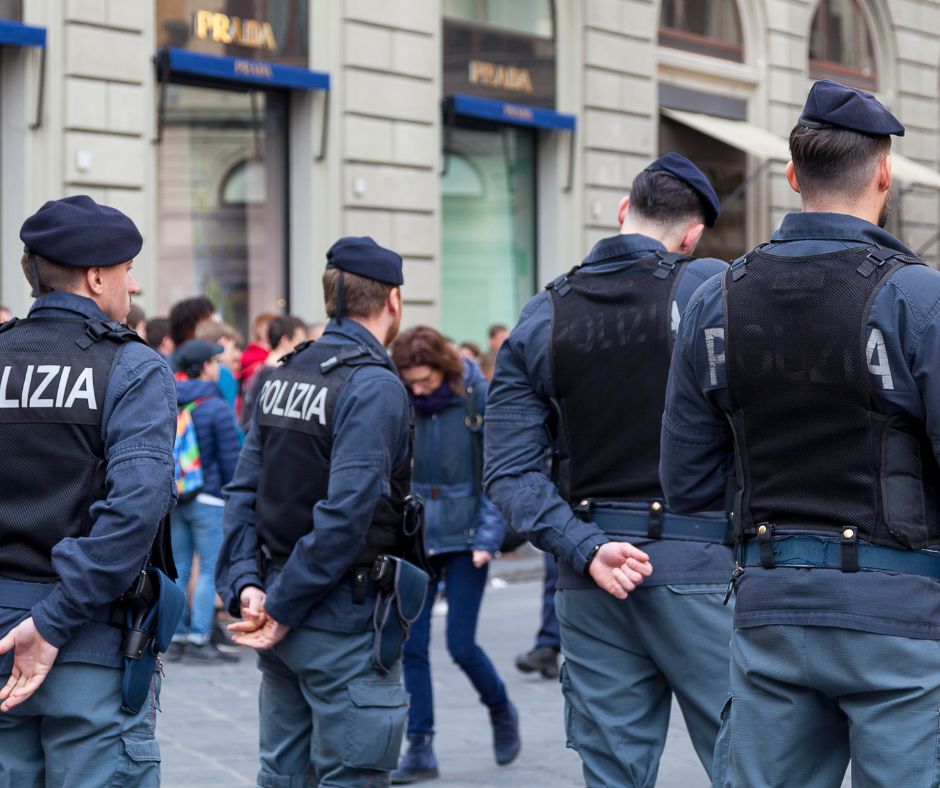 Rave abusivo nella golena del Po, almeno mille partecipanti