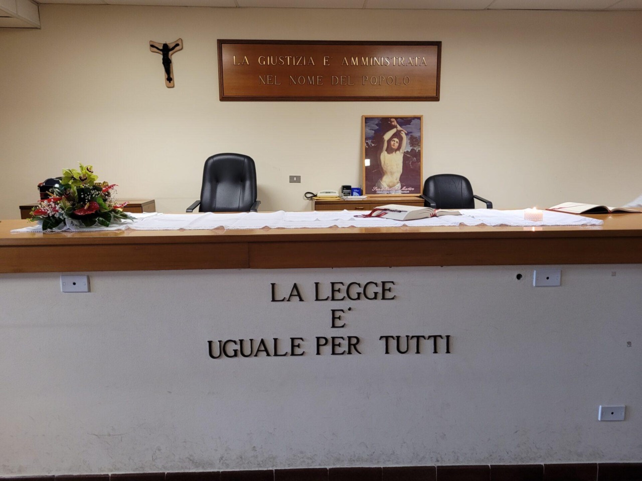 Spiava la ex dal cellulare: atti alla Dda di Brescia