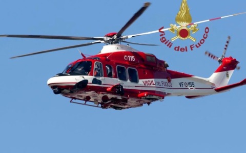 Incendio in via Bellonci a Mantova, sette intossicati