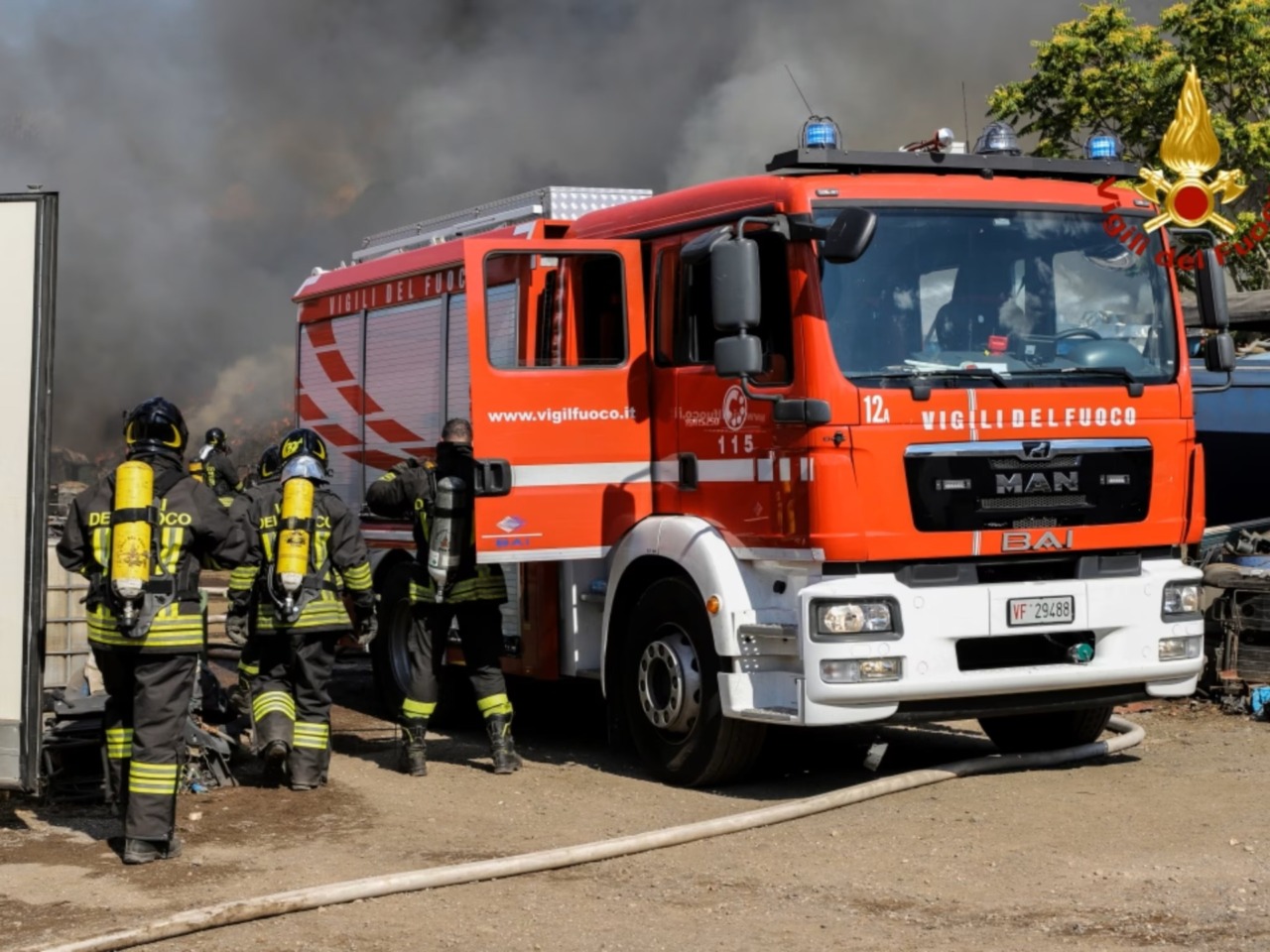 Incendio in via Bellonci, sette intossicati a Mantova